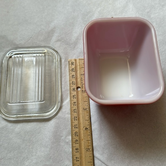 Really nice vintage  Pyrex Amish butterprint refrigerator dish 501 1 1/2cu… - Picture 11 of 16